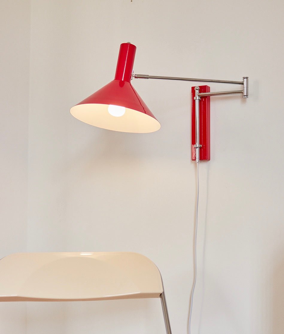 Minimal Foldable Metal Light / Red