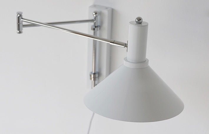 Minimal Foldable Metal Light / Red