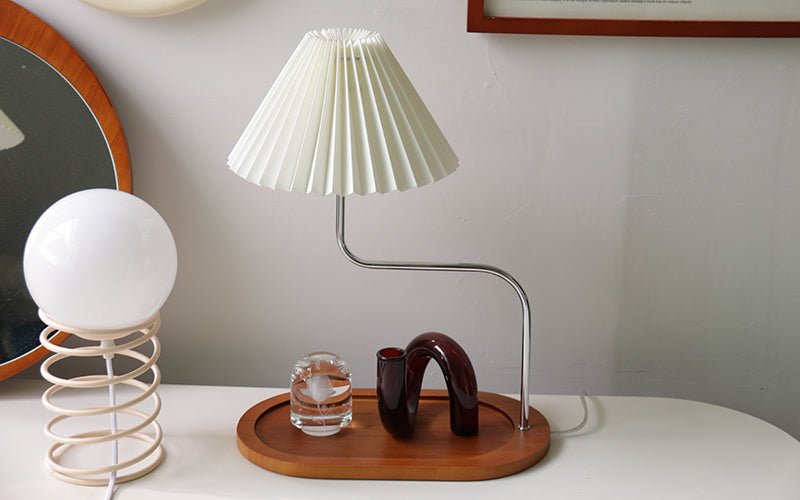 Pleated Wooden Tray Lamp / Cream