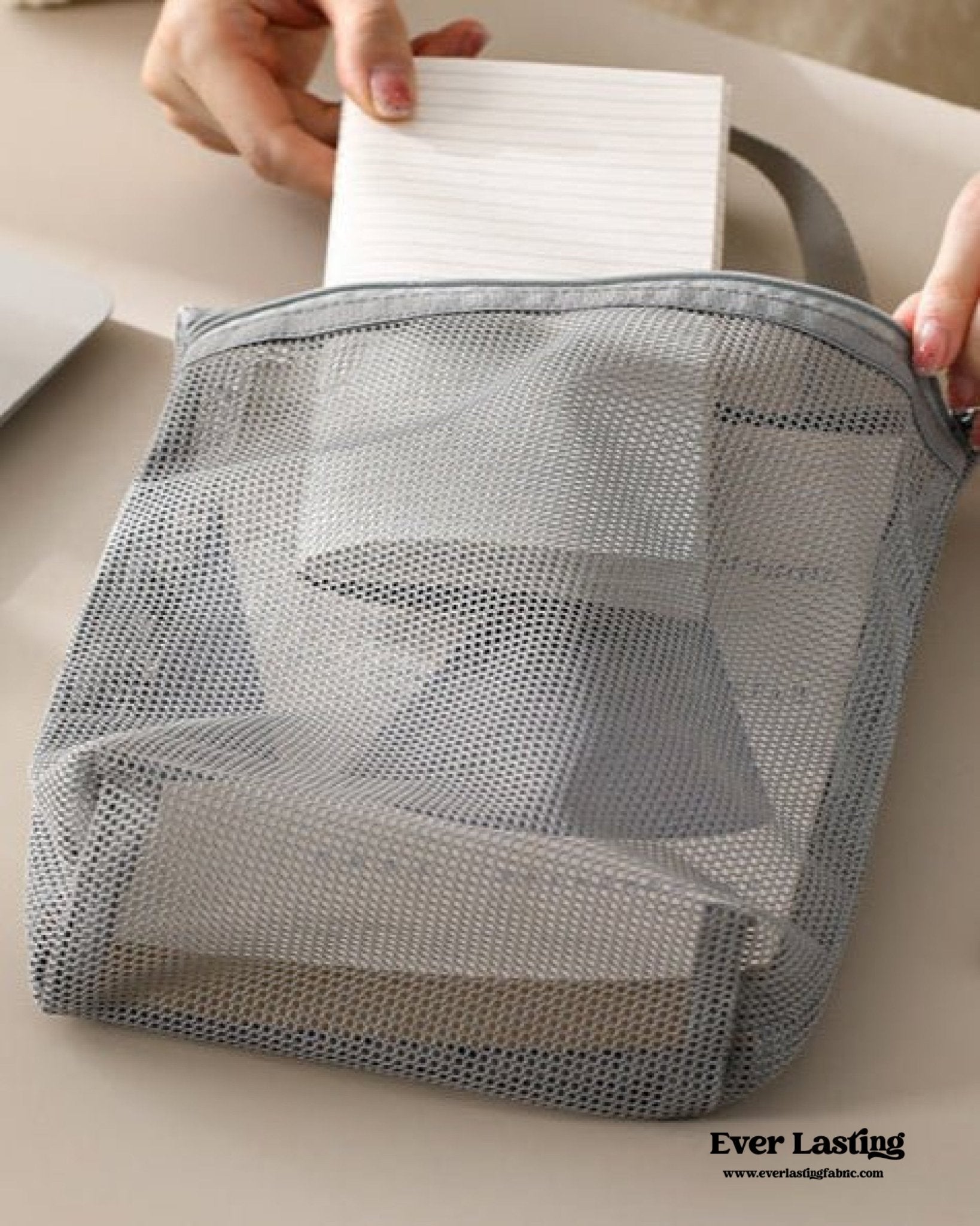 Portable Mesh Shower Caddy – Toiletries Organizer Bag for Gym, College, or Camping