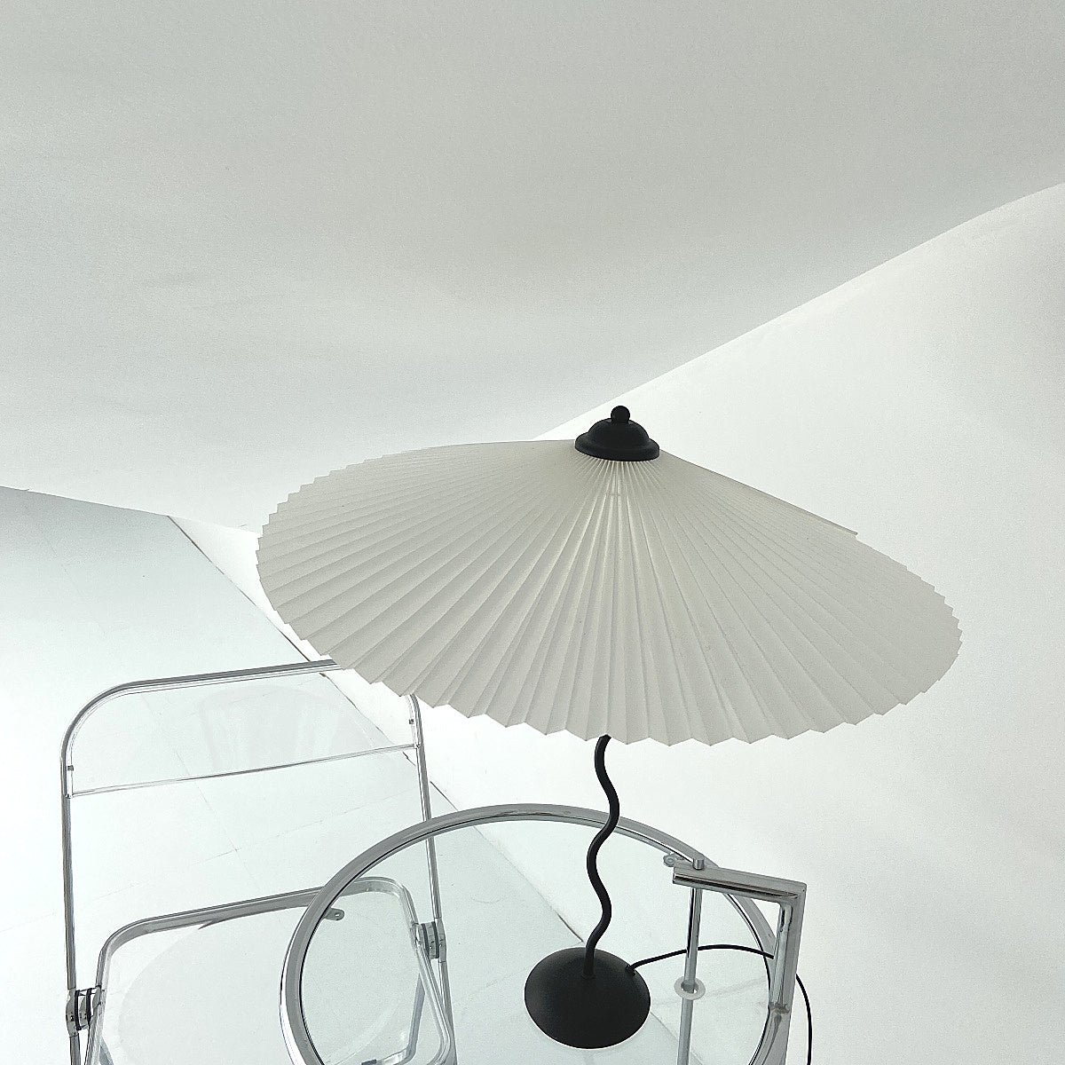 Vintage Inspired Tilted Umbrella Lamp / Beige