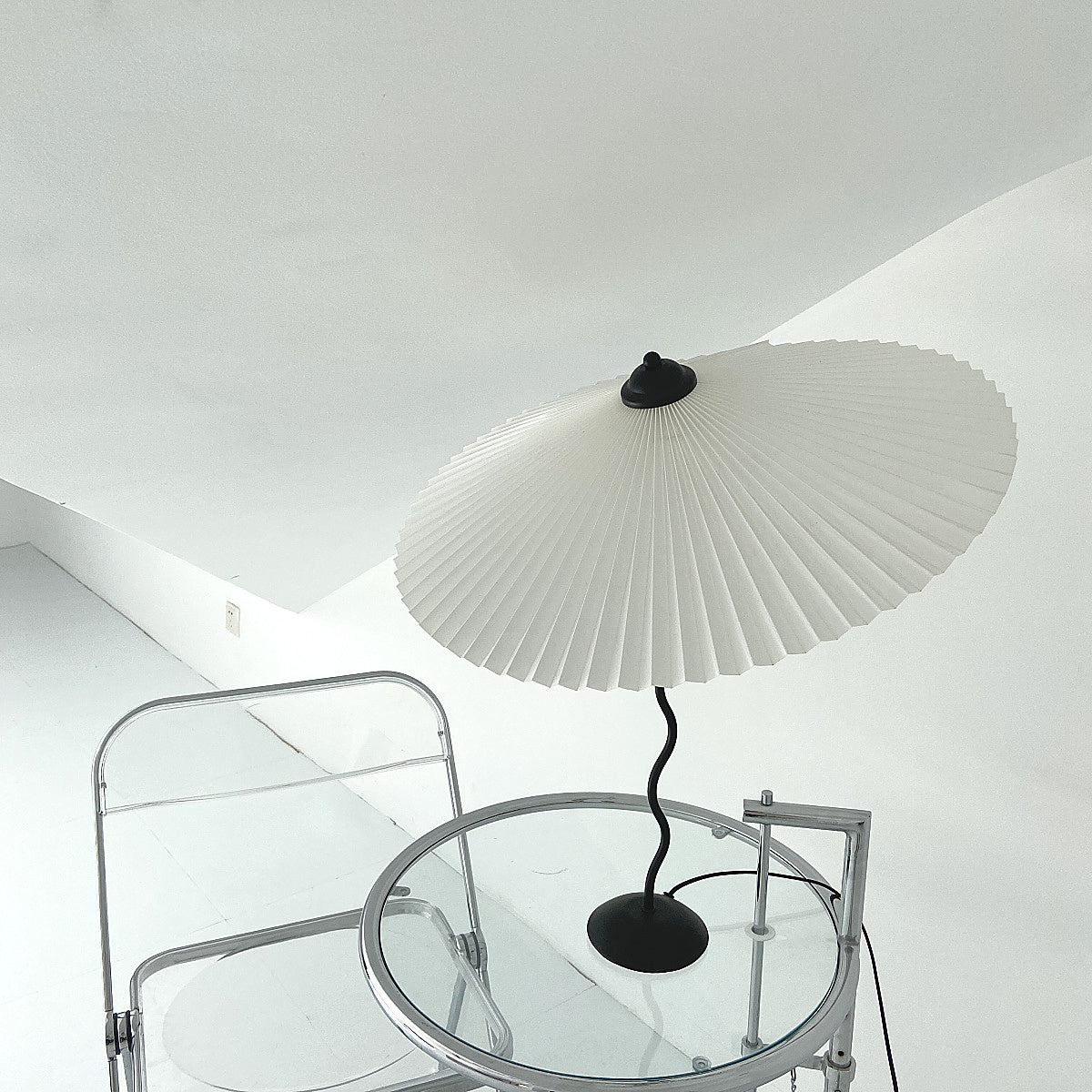 Vintage Inspired Tilted Umbrella Lamp / White