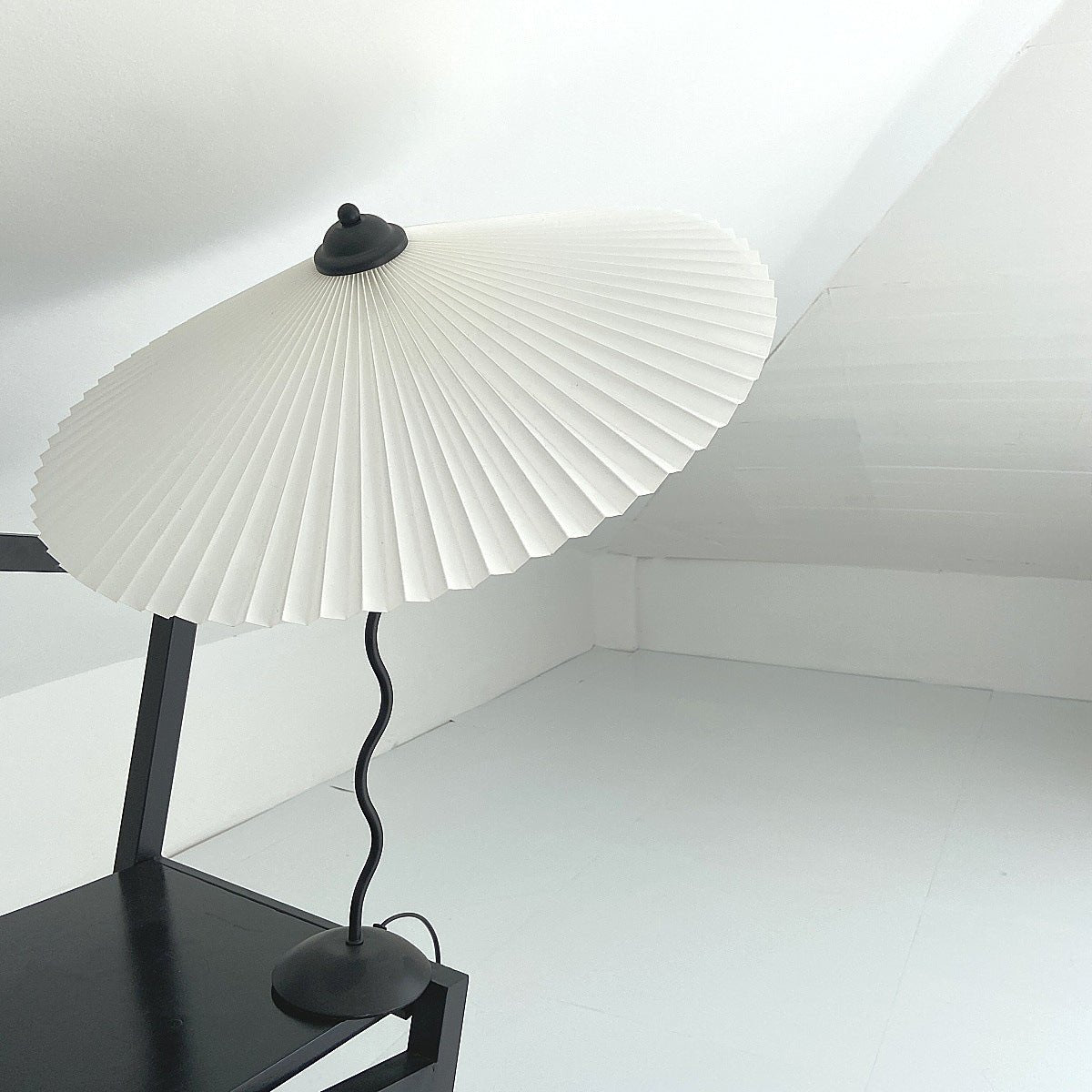 Vintage Inspired Tilted Umbrella Lamp / White